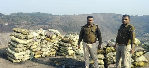 टास्कफोर्स व सीआईएसएफ की संयुक्त कार्रवाई में कोयला चोरी का खुलासा