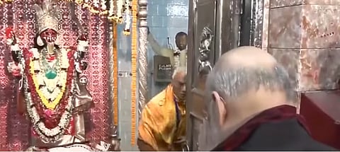 मां काली का आशीर्वाद लेते अमित शाह