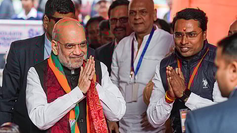 काली मंदिर में पूजा कर अमित शाह ने बंगाल यात्रा का किया समापन, कांग्रेस ने किया प्रदर्शन