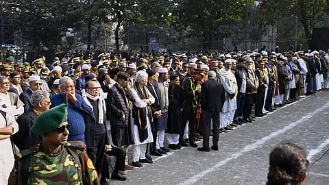 कड़ी सुरक्षा के बीच खालिदा जिया के जनाजे की नमाज अदा की गई, उमड़ी लाखों की भीड़