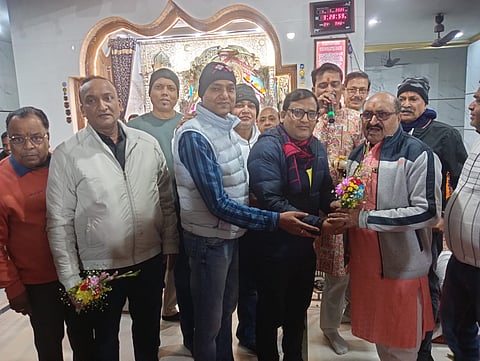 श्याम एवं दादी मंदिर कमेटी के सदस्यों को किया सम्मानित