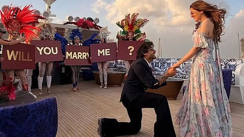 नूपुर सेनन ने स्टेबिन बेन के साथ की सगाई