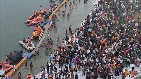 संगम की रेती पर माघ मेला प्रारंभ