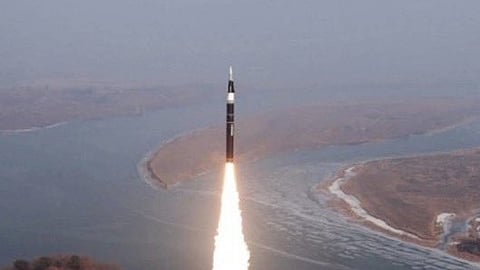 उत्तर कोरिया ने दागी बैलिस्टिक मिसाइल, दक्षिण कोरिया व जापान के कान हुए खड़े