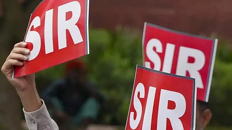 SIR सुनवाई के बाद व्यक्ति की मौत, तृणमूल ने निर्वाचन आयोग, भाजपा को दोषी ठहराया