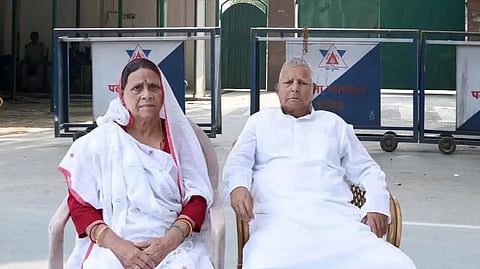 लालू यादव को IRCTC Scam में झटका, हाईकोर्ट ने कहा- पहले क्यों नहीं आए