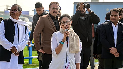 SIR के लिए BJP IT cell के मोबाइल ऐप का इस्तेमाल, ममता का चुनाव आयोग पर गंभीर आरोप