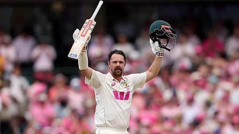 ट्रैविस हेड बने मुकद्दर का सिकंदर, इसलिए मैदान में खड़े होकर दर्शकों ने किया अभिवादन