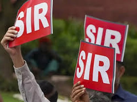 SIR प्रक्रिया पर सवाल, चार मौतों से बंगाल की राजनीति गरमायी