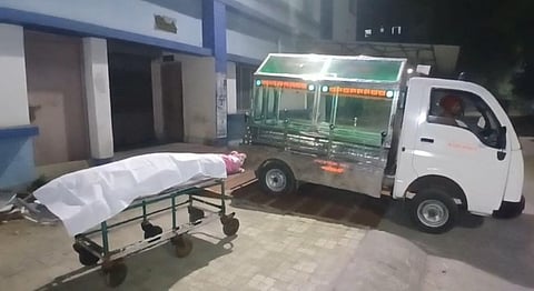 At Sagar Dutta Hospital, they demanded 22,000 rupees for a body in the morgue!