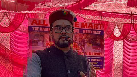 केंद्र की योजनाओं का लाभ सब तक पहुंचना अनिवार्य: अनुराग ठाकुर