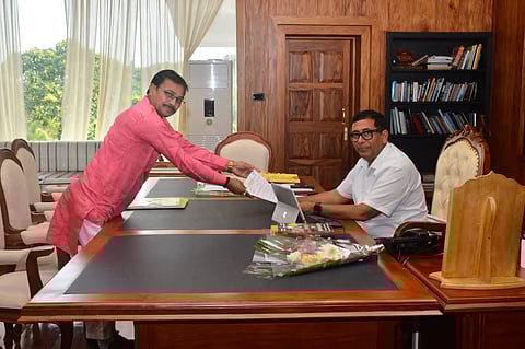 कौशल आधारित शिक्षकों का मुद्दे मुख्य सचिव के समक्ष उठा