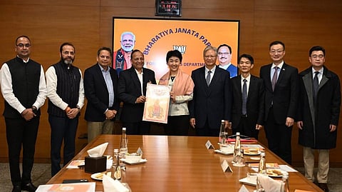 बदलती नीति : चीन की कम्युनिस्ट पार्टी का प्रतिनिधिमंडल RSS के होसबाले से मिला