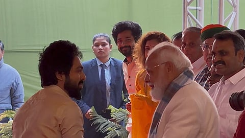 तमिल फिल्म ‘पराशक्ति’ के कलाकारों ने PM के साथ पोंगल का उत्सव मनाया