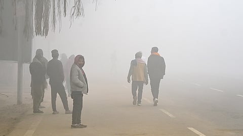 दिल्ली: कड़ाके की ठंड से जन-जीवन बेहाल