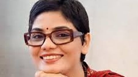 नेहा सिंह राठौर को अब वाराणसी पुलिस का नोटिस