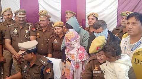 पुलिस की गिरफ्त में आरोपी