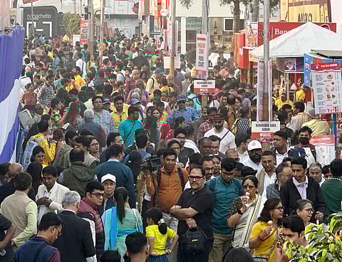 बुक फेयर में मेट्रो कनेक्टिविटी का असर, सरस्वती पूजा पर 2 लाख से ज्यादा रहा फुटफॉल