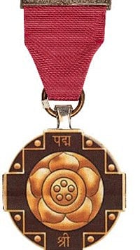 बंगाल से 11 विशिष्ठ लोगों को पद्म श्री पुरस्कार