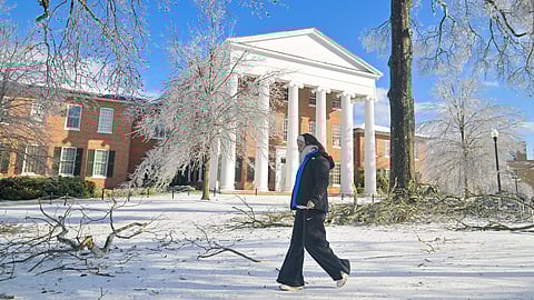 अमेरिका में बर्फीले तूफान का कहर, 25 लोगों की मौत