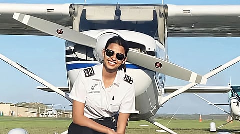 कौन थीं कैप्टन शंभवी पाठक जो अजित पवार के विमान को उड़ा रही थीं?