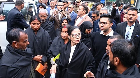 CEC के साथ बैठक में नहीं बनी बात, ममता ने किया बायकॉट, कहा-ऐसा चुनाव आयोग नहीं देखा