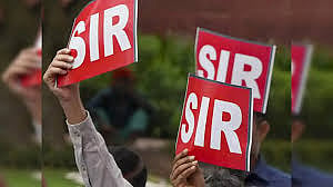 उत्तर कोलकाता समेत चार जिलों में SIR सुस्त, ECI के सामने बड़ी चुनौती
