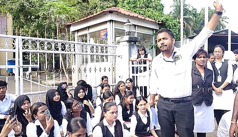 अंडमान लॉ कॉलेज के छात्रों का धरना, लिखित आश्वासन की मांग