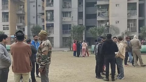 रंगीन कोरियन दुनिया के प्रति लगाव और घरेलू तनाव: गाजियाबाद की बहनों की डायरी में दर्ज दास्तां