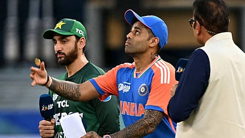 15 को होगा भारत-पाक मैच! पड़ोसी देश का क्रिकेट बोर्ड मध्यस्थता कराने में लगा