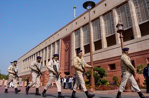 क्यों नहीं हुआ आजतक लोकसभा अध्यक्ष को पद से हटाने का प्रयास सफल?