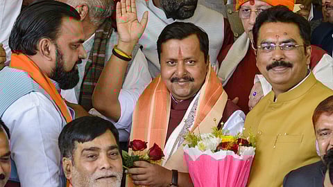 भाजपा) के राष्ट्रीय अध्यक्ष नितिन नवीन व अन्य