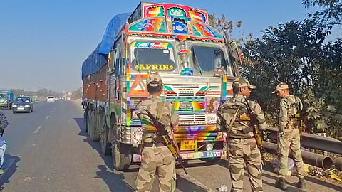 सीआईएसएफ ने 32 टन अवैध कोयला किया जब्त