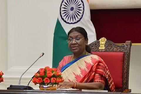 जिम्मेदार नागरिक बन नैतिकता और आध्यात्मिकता द्वारा समृद्ध राष्ट्र की नींव बनें : राष्ट्रपति द्रौपदी मुर्मू