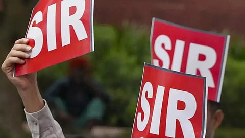 मुख्य सचिव को आयोग के लंबित निर्देशों को पूरा करने के लिए मंगलवार तक का समय दिया