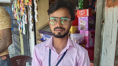 युवक विकास शर्मा