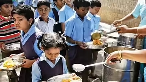 मिड-डे मील में अतिरिक्त पोषण पर जोर