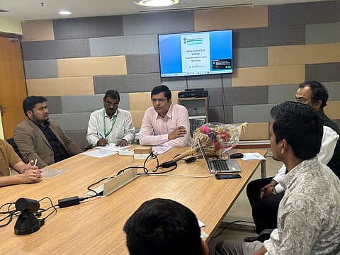 पटसन आयुक्त कार्यालय में हिंदी कार्यशाला के दौरान ली गई तस्वीर