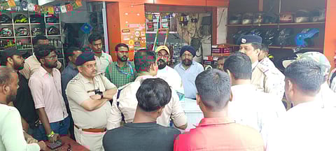 मॉडिफाइड साइलेंसर के खिलाफ पुलिस ने चलाया विशेष छापेमारी अभियान