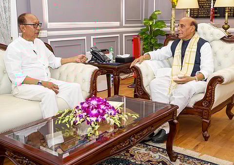 मणिपुर के मुख्यमंत्री ने राजनाथ सिंह से भेंट की, राज्य की सुरक्षा स्थिति पर हुई चर्चा