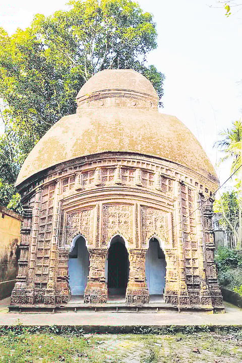 दधिमाधव मंदिर, अमरागिरी : टेराकोटा कला का अनमोल धरोहर