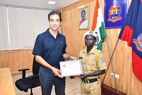 बड़े ड्रग्स बरामदगी मामले में सहयोग के लिए डीजीपी ने ओंगे जनजातीय होमगार्ड स्वयंसेवकों को किया सम्मानित