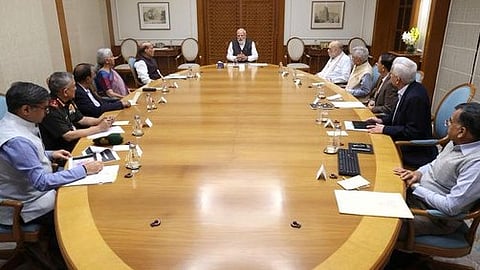 CCS की बैठक की अध्यक्षता करते प्रधानमंत्री नरेंद्र मोदी।