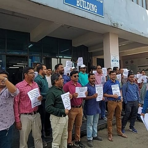 महंगाई भत्ता एरियर को लेकर धरना, 13 मार्च को राज्यव्यापी हड़ताल का ऐलान