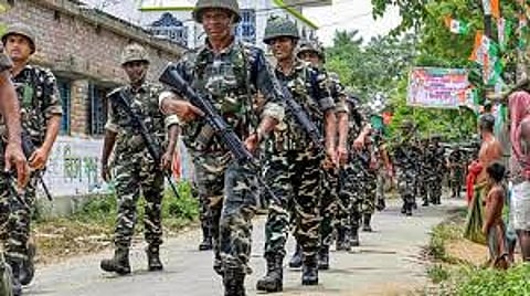 100% वेबकास्टिंग पर सख्ती, सेंट्रल फोर्सेज को रोकने पर होगी कार्रवाई : ECI