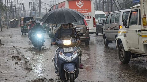 राज्य में बदलेगा मौसम, बारिश और तेज हवा का अलर्ट