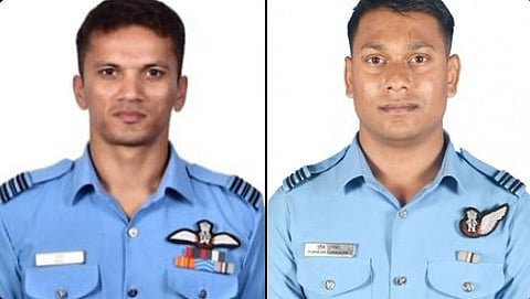 स्क्वाड्रन लीडर अनुज और फ्लाइट लेफ्टिनेंट पुरवेश दुरागकर के निधन पर वायु सेना ने शोक व्यक्त किया है।