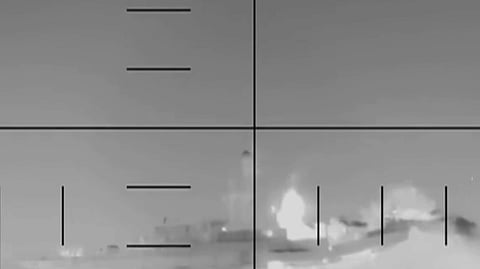 दो दिन पहले ईरानी युद्धपोत को अमेरिकी पनडुब्बी ने डुबो दिया था।