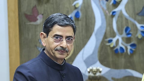 संवैधानिक चुनौती के बीच अटल रहे राज्यपाल आर.एन. रवि