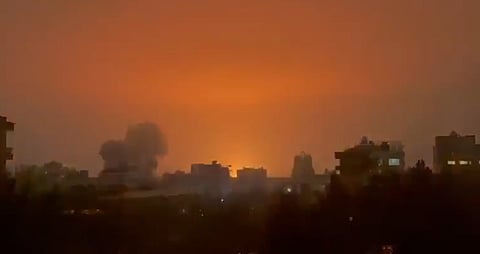 ईरान के खार्ग द्वीप पर अमेरिकी बमबारी के बाद का दृश्य।